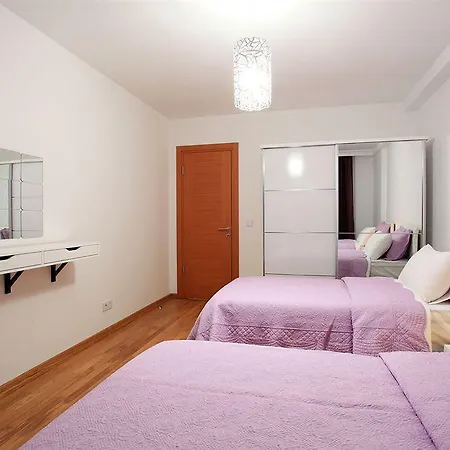 The Loft House Taksim Apartment *